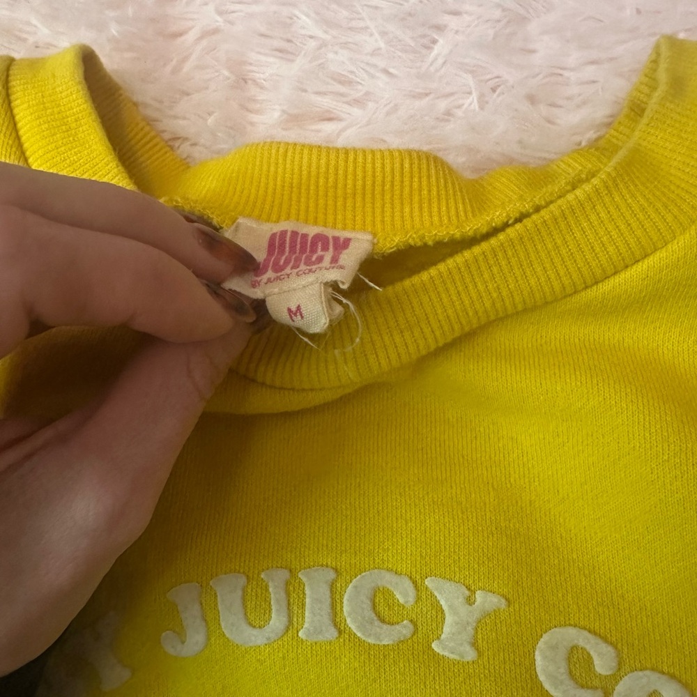 💕 Juicy Couture Vibrant Yellow Pullover - Picture 2 of 2
